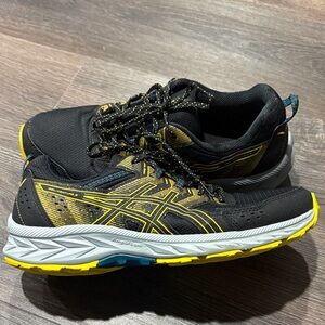 ASICS Men's Black and Yellow Athletic Shoes